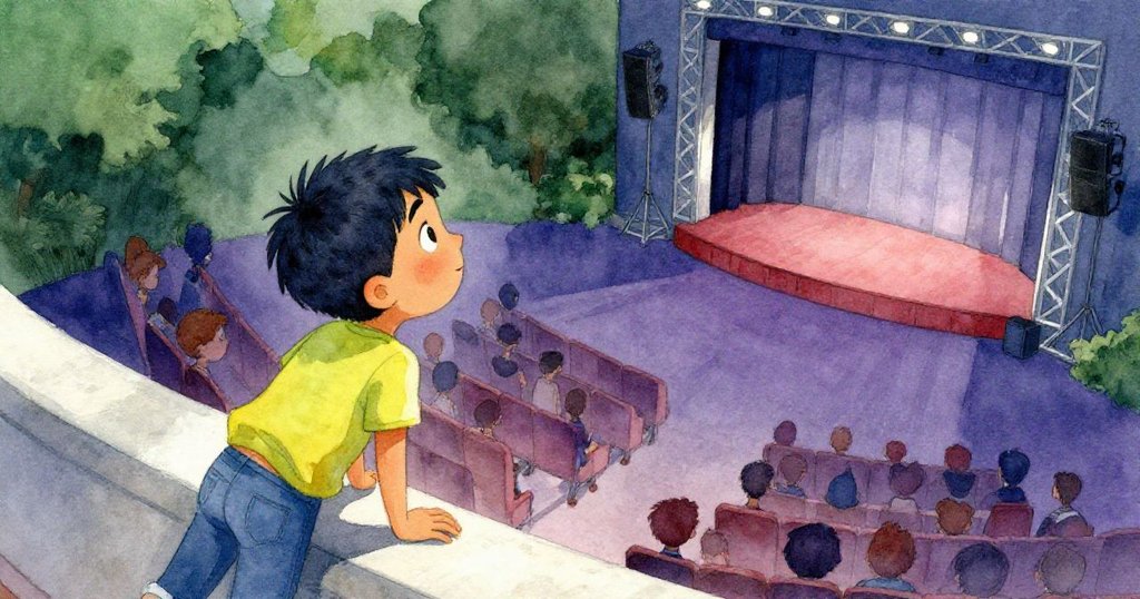 從高角度看小提姆斜身向左，目光滿懷期待注視遠方舞台，情緒中透露出好奇與輕微不確定感。