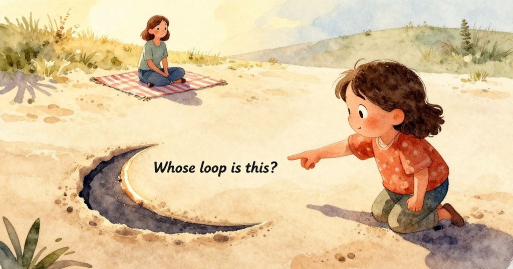 潮水退去時，白色泡沫輕覆在Grant巧刻的沙紋上，水光閃耀中呈現出沙畫變幻的美感