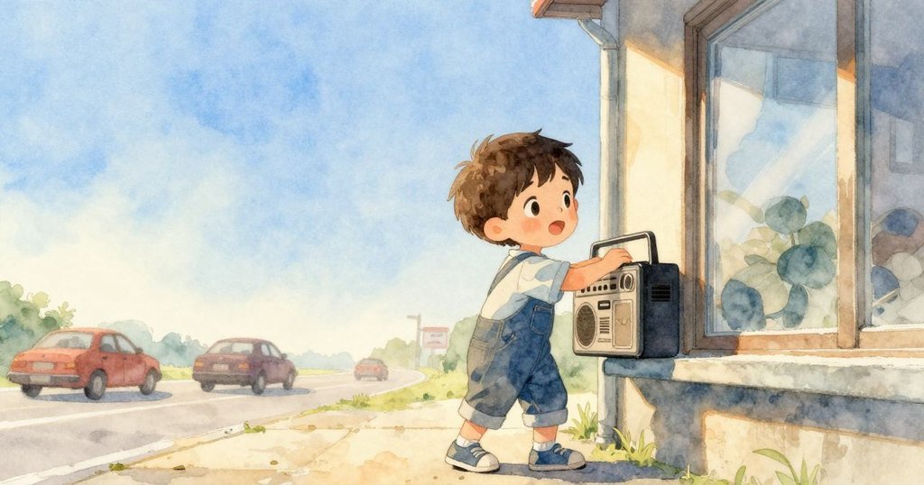 Kit將修好的收音機放置在窗邊，窗外交通緩慢流動，自然光線透過窗戶展現物件細節